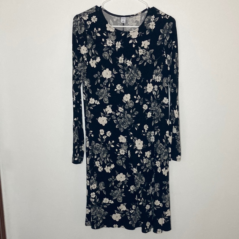 Old Navy Black and White Floral Soft Stretchy Long Sleeve Dress